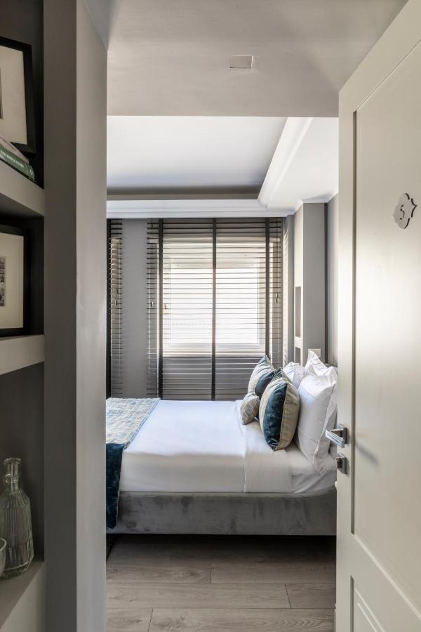 Naman Hotellerie - Spagna Rome Bagian luar foto